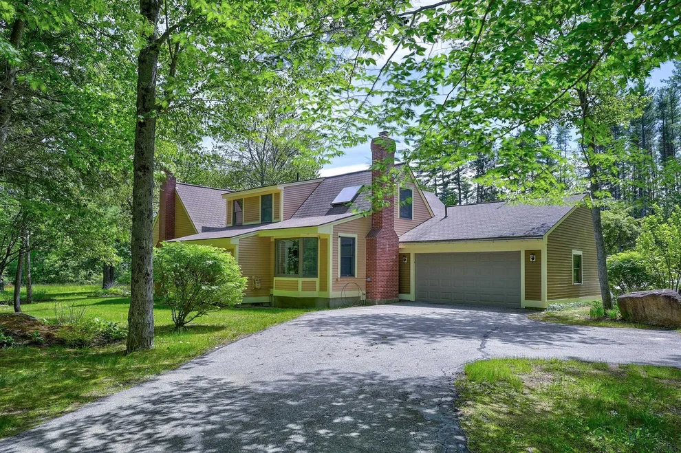 Unit for sale at 15 Wildflower, Conway, NH 03860