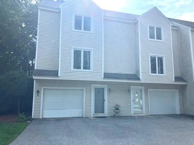 Unit for sale at 4 Abinger, Nashua, NH 03063