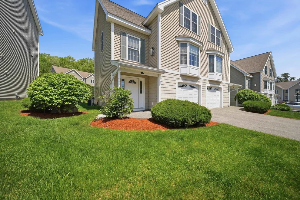 Unit for sale at 5 Monarch, Hudson, NH 03051