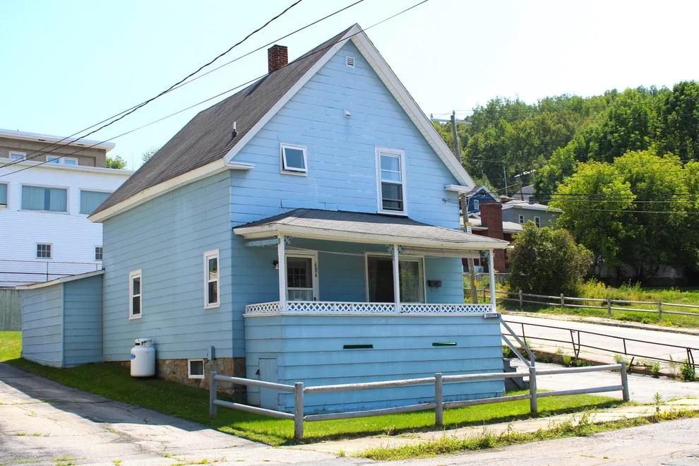 Unit for sale at 606 Rockingham, Berlin, NH 03570