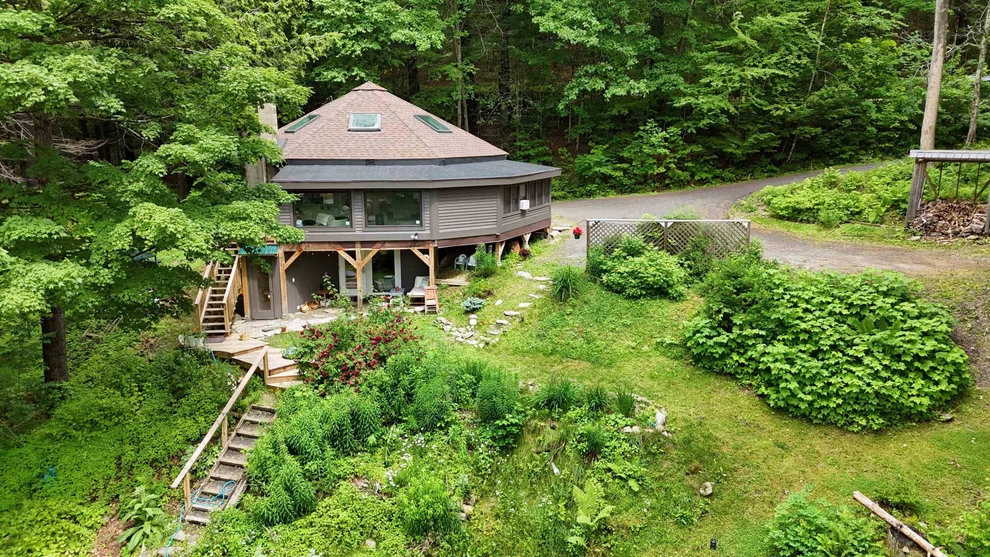 Unit for sale at 239 Harwood, Townshend, VT 05353