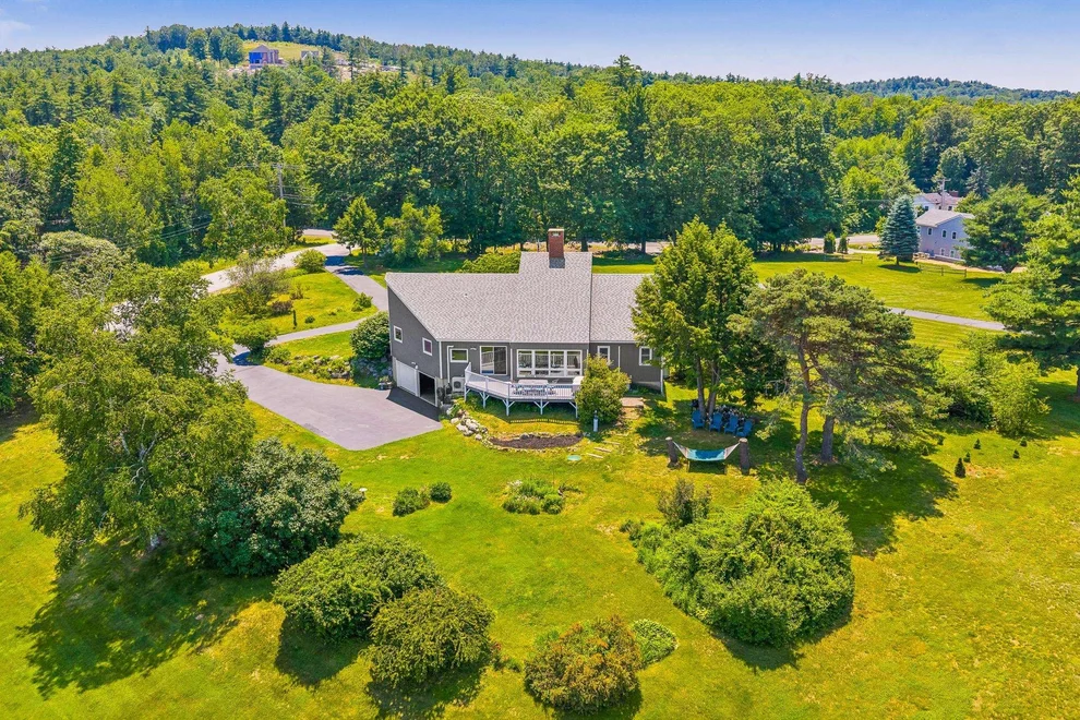 Unit for sale at 6 Beacon Hill, Gilford, NH 03249