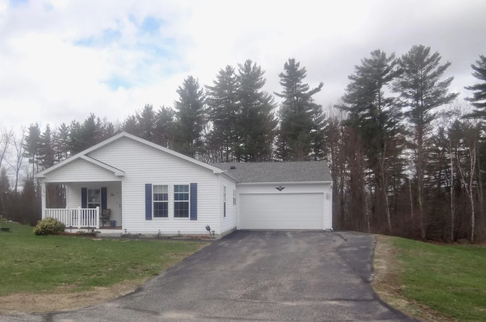 Unit for sale at 10 Eagle Nest, Franklin, NH 03235