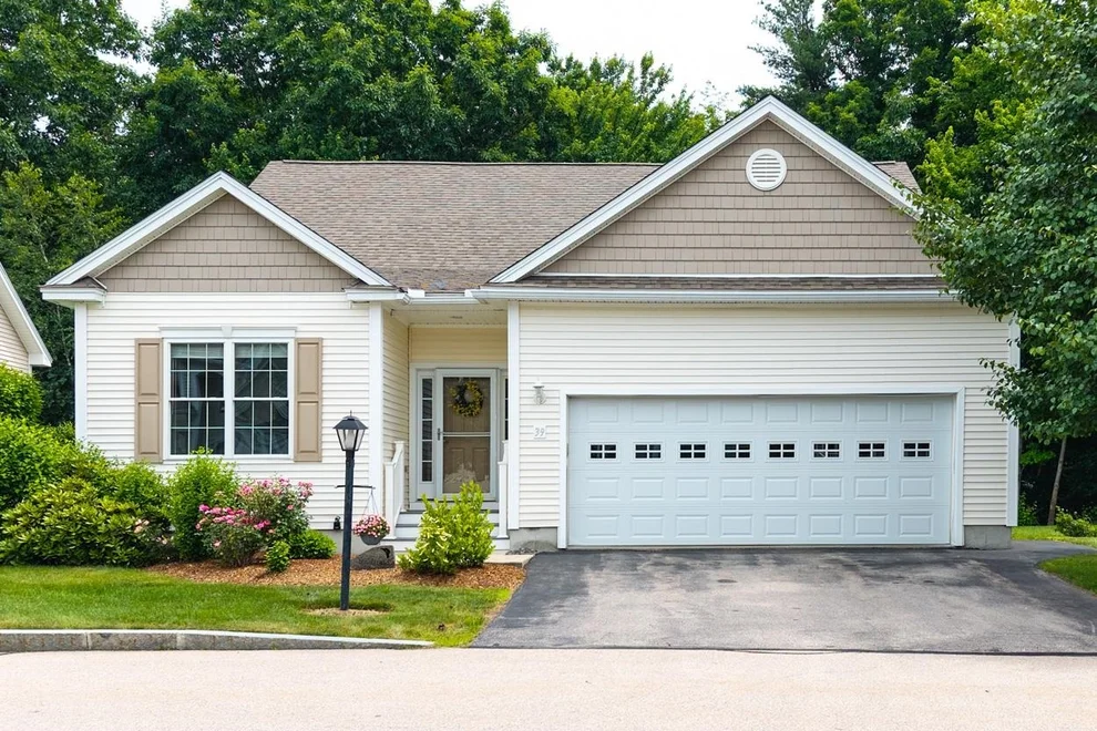 Unit for sale at 39 Morrison, Londonderry, NH 03053