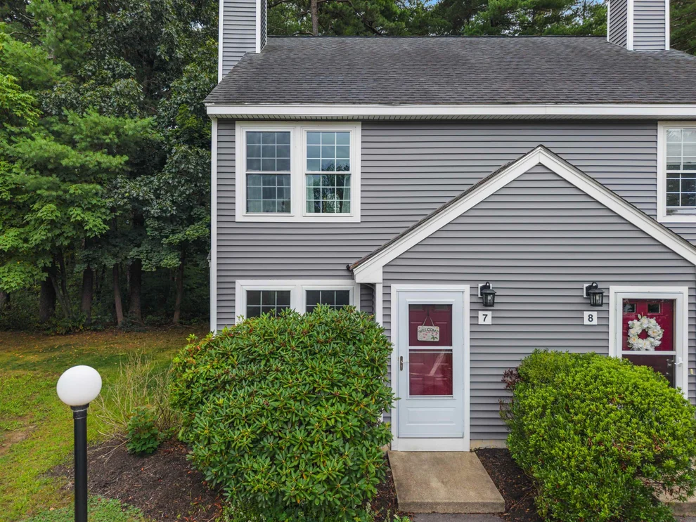 Unit for sale at 7 Northeast Village, Concord, NH 03301