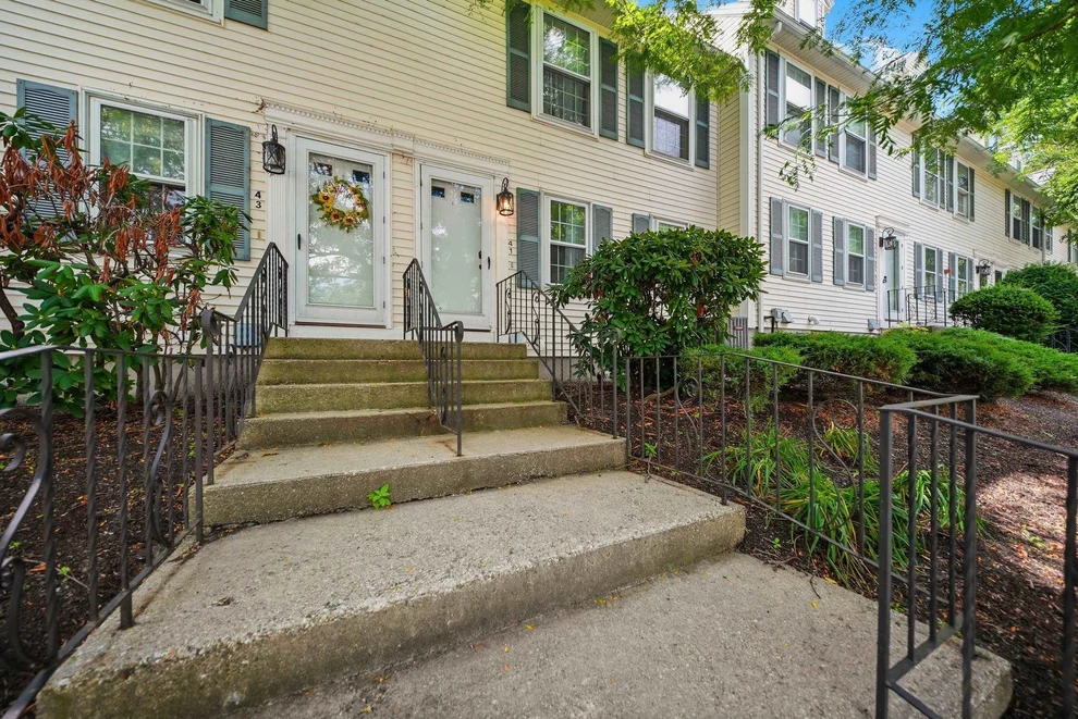 Unit for sale at 41 Beech Hill, Manchester, NH 03103