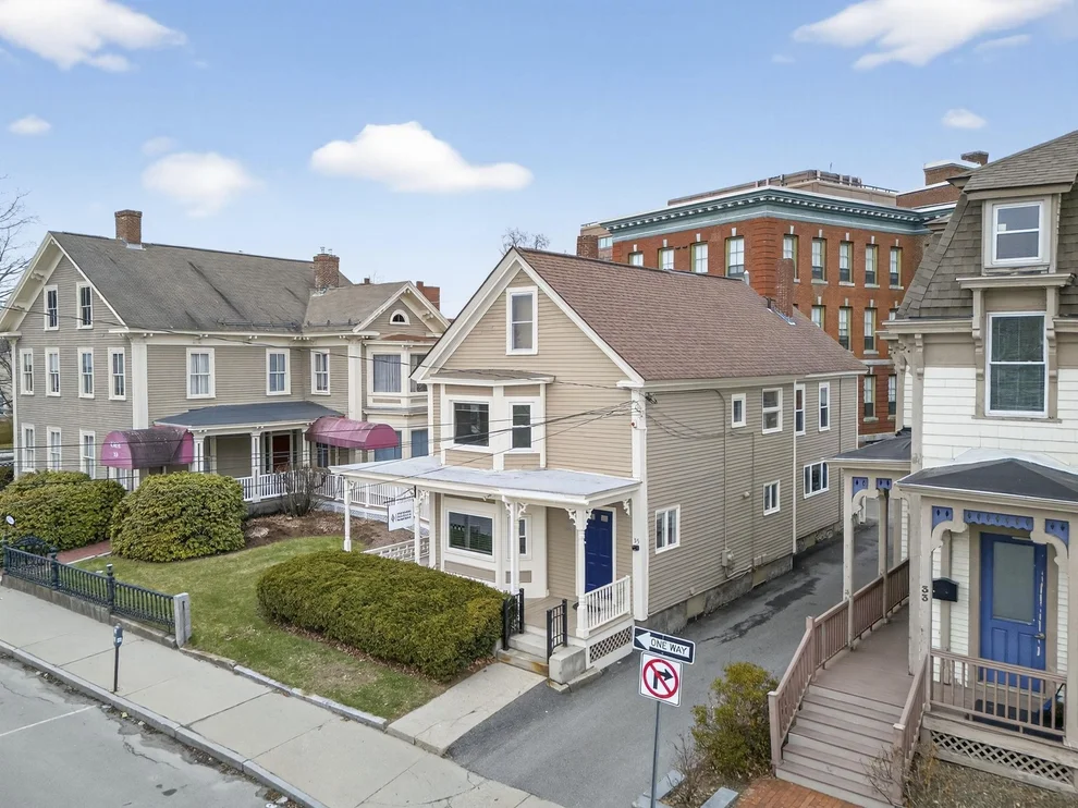 Unit for sale at 35 E Pearl, Nashua, NH 03060