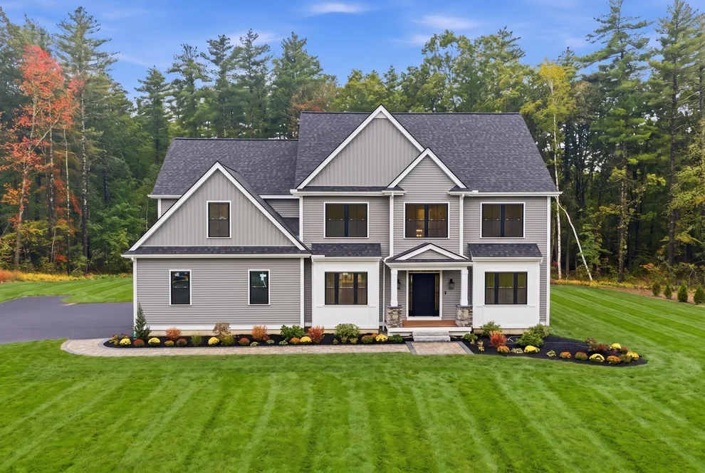 Unit for sale at 17 Carmel, Pelham, NH 03076