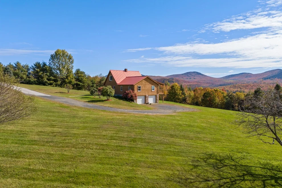 Unit for sale at 529 Cutler Corner, Barre Town, VT 05641