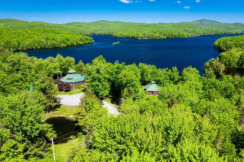 Unit for sale at 442 Patnoe Farm, Hyde Park, VT 05655