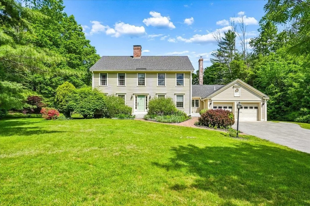 Unit for sale at 1 Briarwood, Durham, NH 03824