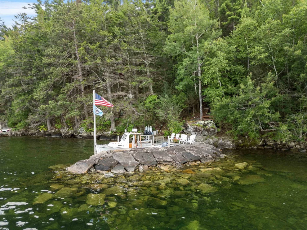 Unit for sale at 4 Diamond, Gilford, NH 03249
