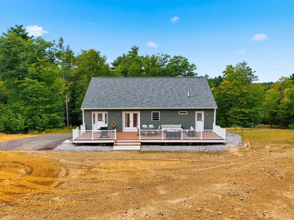 Unit for sale at 157 Kenney, Loudon, NH 03307