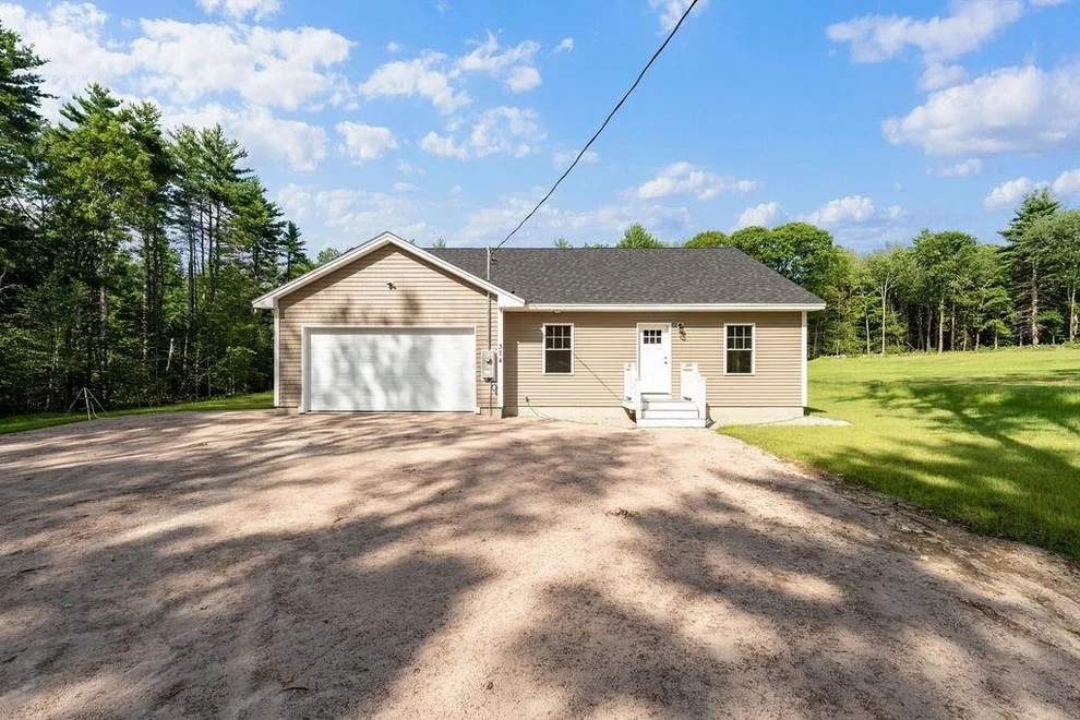 Unit for sale at 374 Hare, Milton, NH 03851