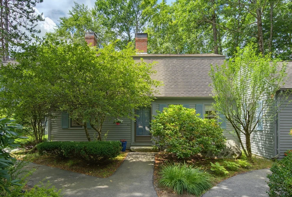 Unit for sale at 2 Coach, Exeter, NH 03833