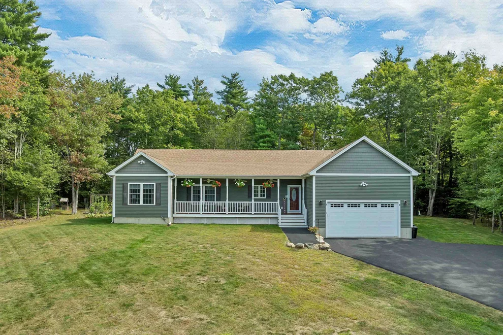 Unit for sale at 1 Corey, Deerfield, NH 03037
