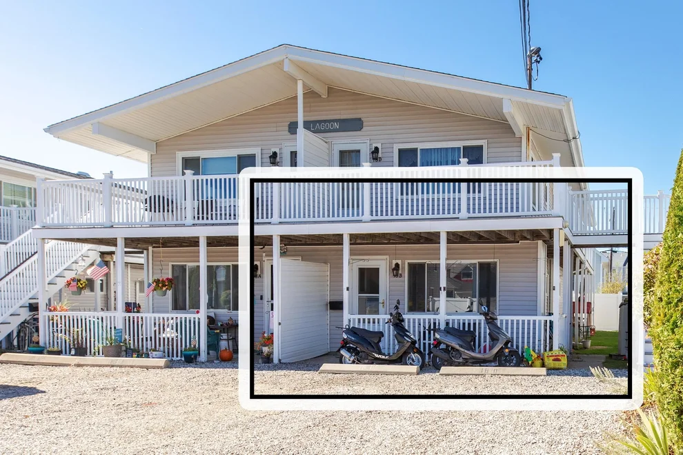 Unit for sale at 18 Whitten, Hampton, NH 03842