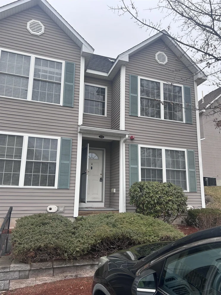 Unit for sale at 25 Shadowbrook, Hudson, NH 03051