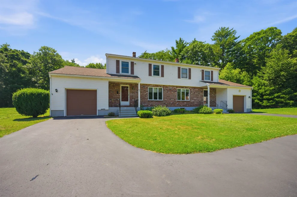 Unit for sale at 9 Crane Crossing, Plaistow, NH 03865