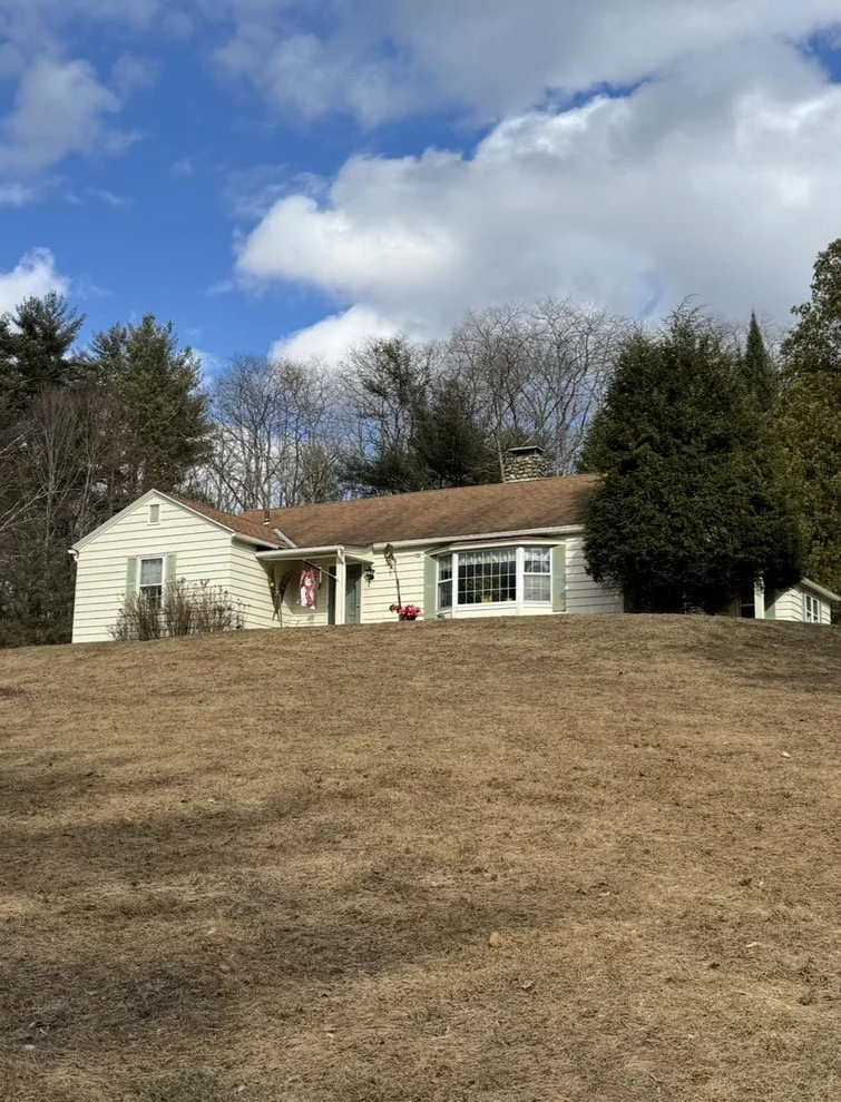 Unit for sale at 242 Clarendon, Wallingford, VT 05773