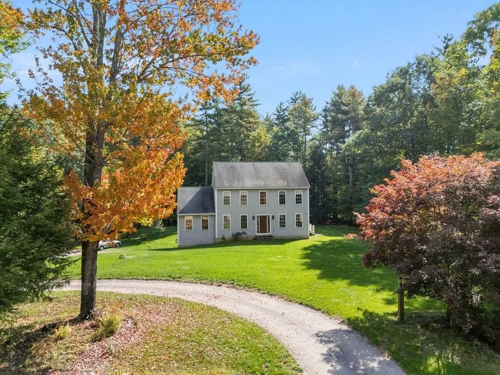 Unit for sale at 39 Stone Farm, Barrington, NH 03825