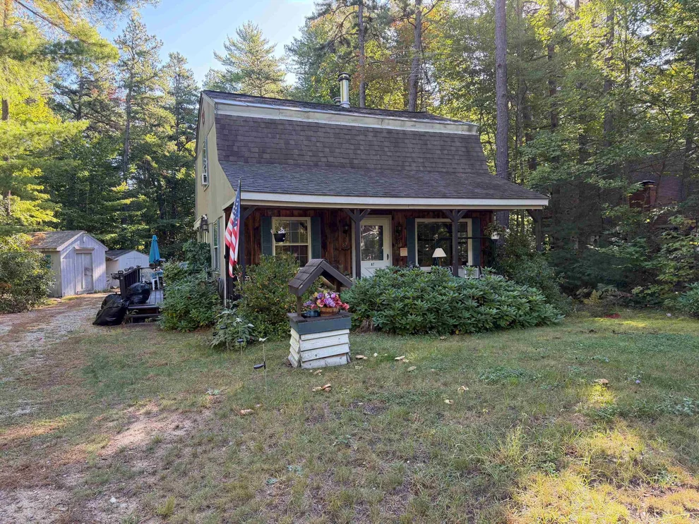 Unit for sale at 87 Tewkesbury, Tamworth, NH 03886