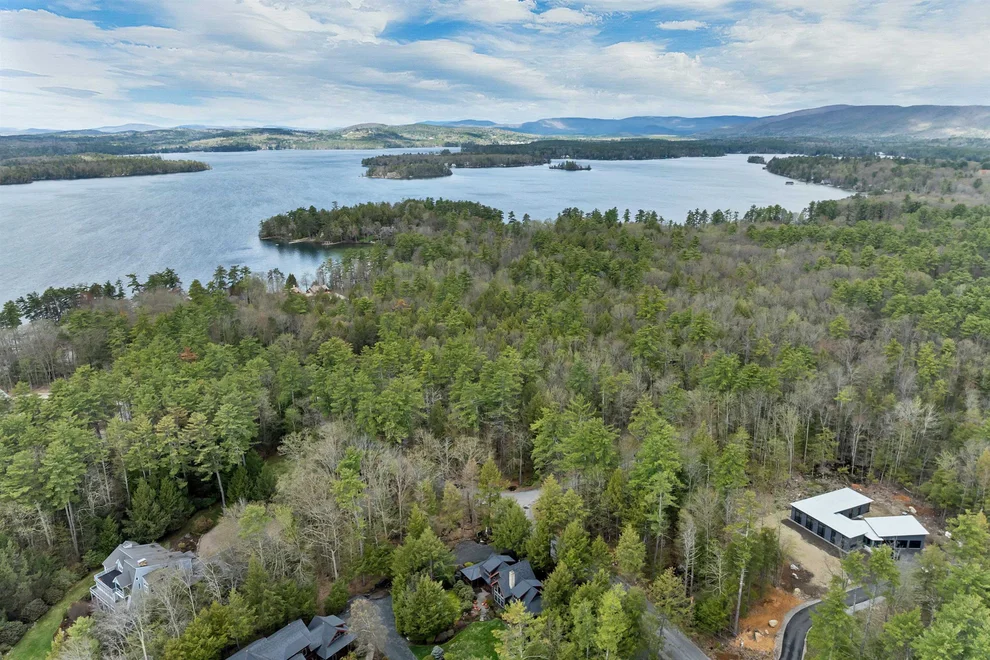 Unit for sale at East Spur/Rocky Shore, Moultonborough, NH 03254