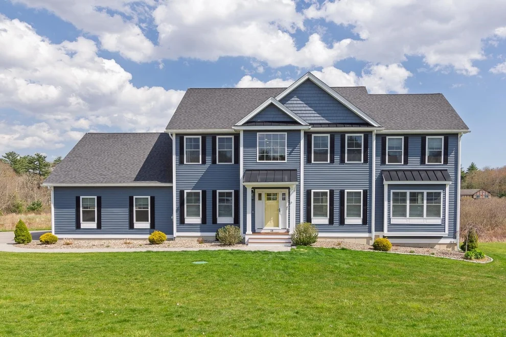 Unit for sale at 18 Caymus, Salem, NH 03079