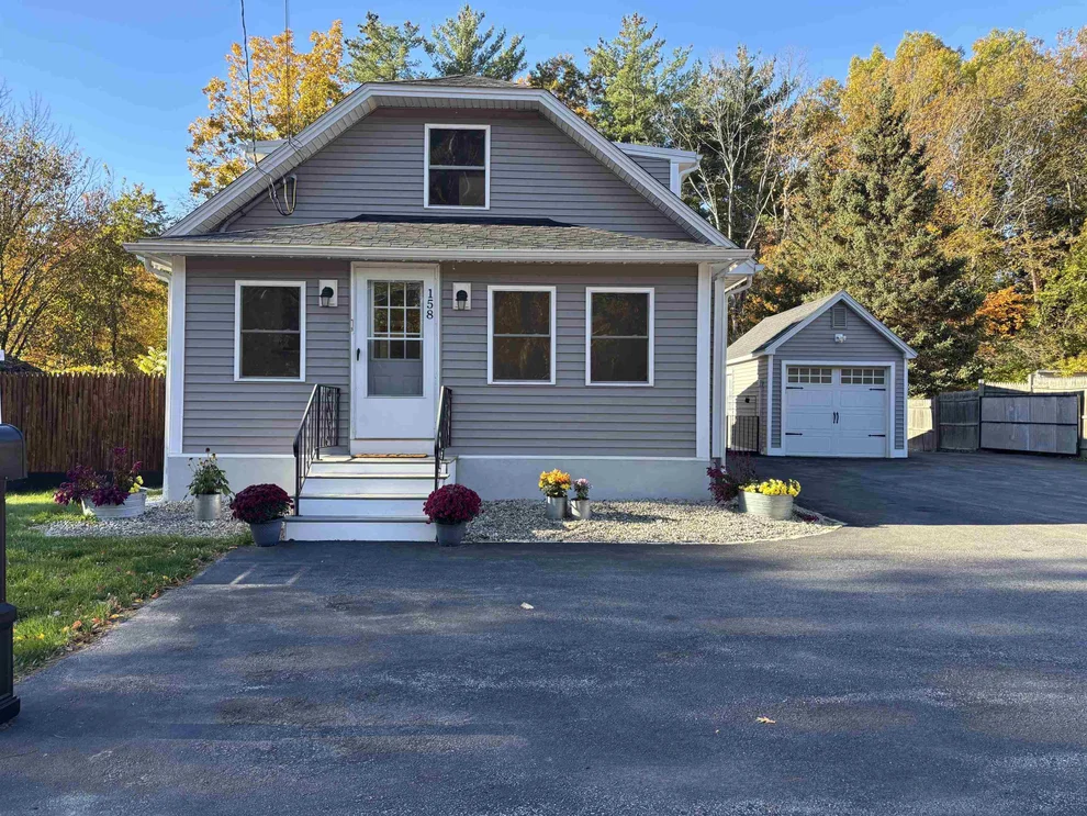 Unit for sale at 158 E Main, Hampstead, NH 03826
