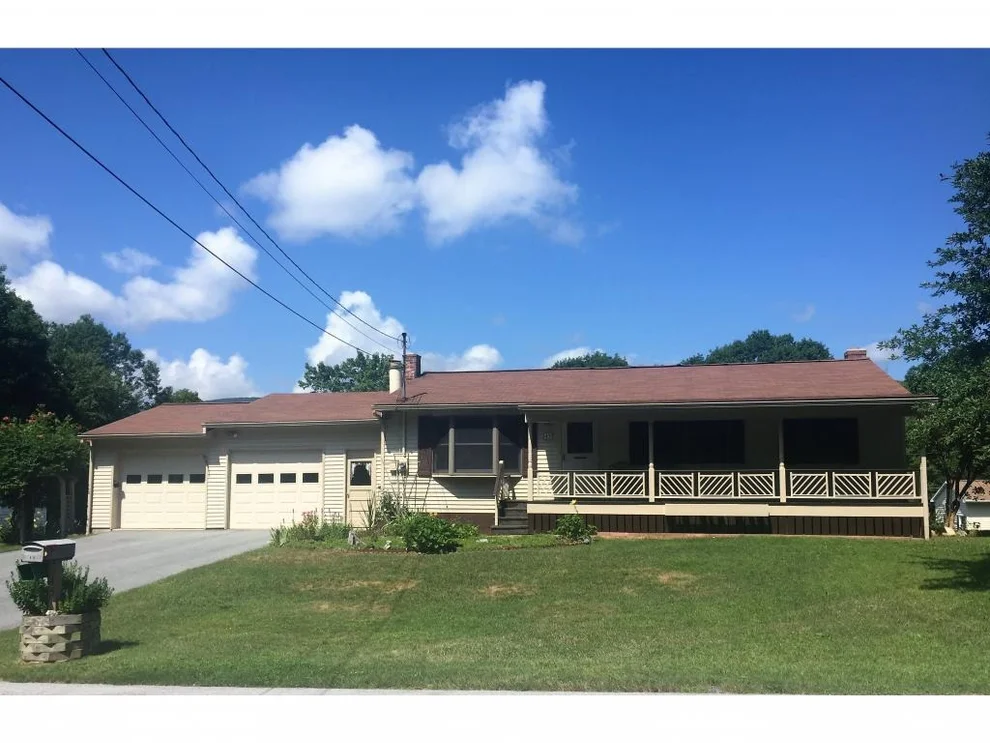 Unit for sale at 45 Cyr, Bennington, VT 05201