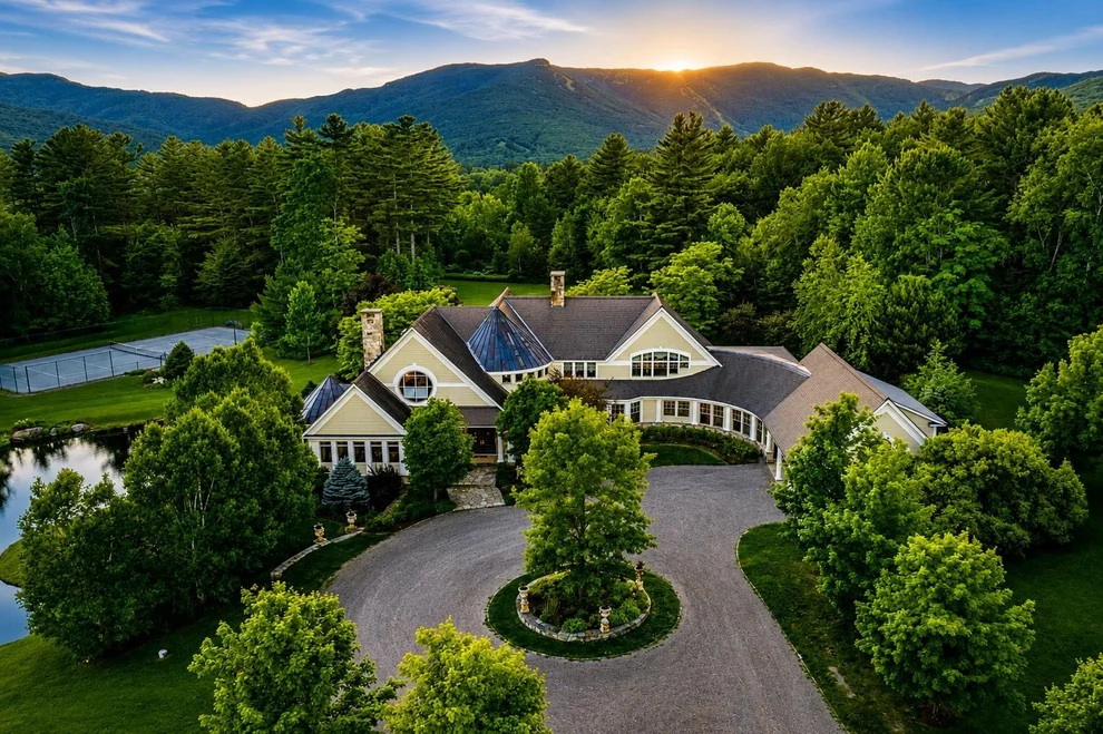 Unit for sale at 740 Edson Hill, Stowe, VT 05672