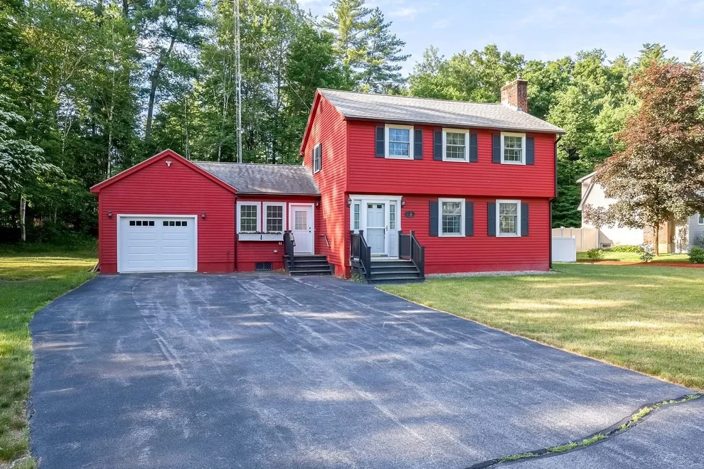 Unit for sale at 2 Short, Merrimack, NH 03054
