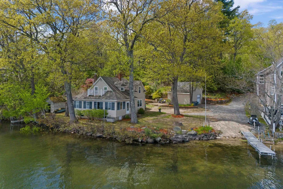 Unit for sale at 16 Gardner, Windham, NH 03087