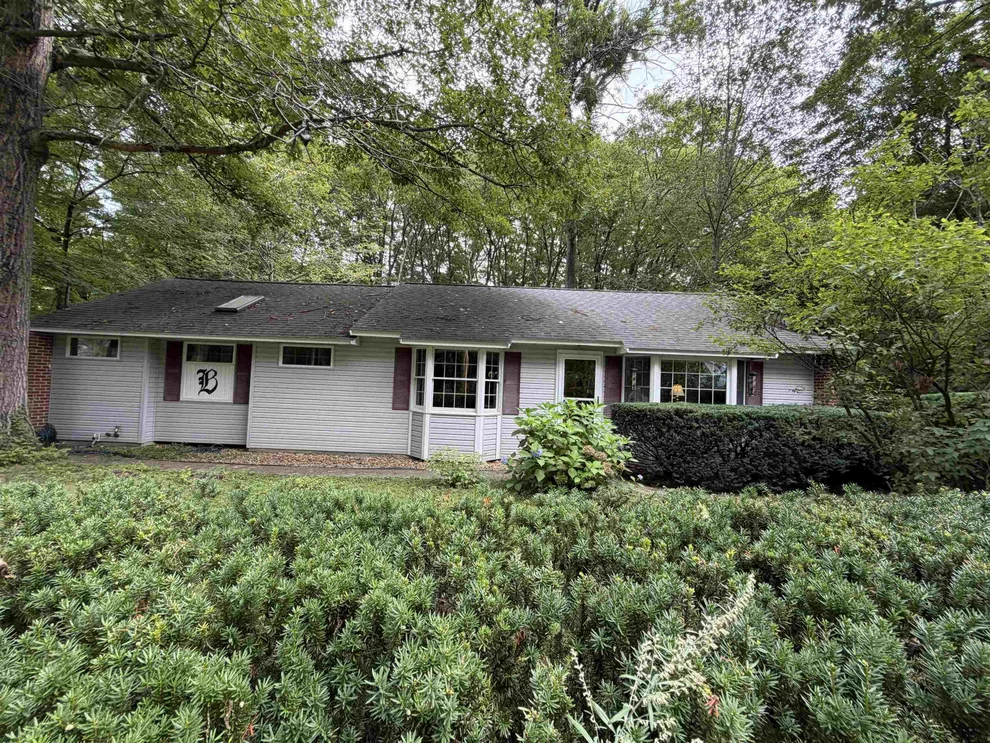 Unit for sale at 226 Amesbury, Kensington, NH 03833