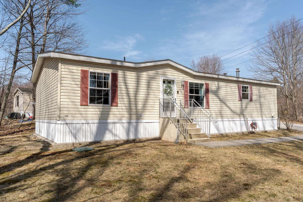 Unit for sale at 13 Atwood, Rochester, NH 03820