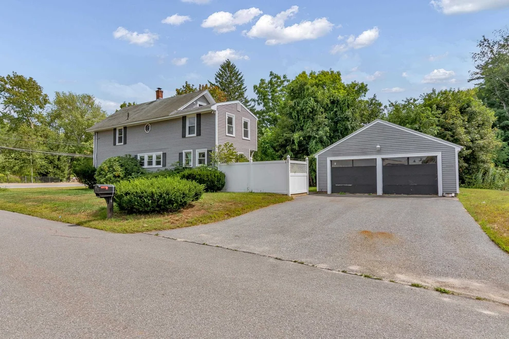 Unit for sale at 162 Main, Plaistow, NH 03865