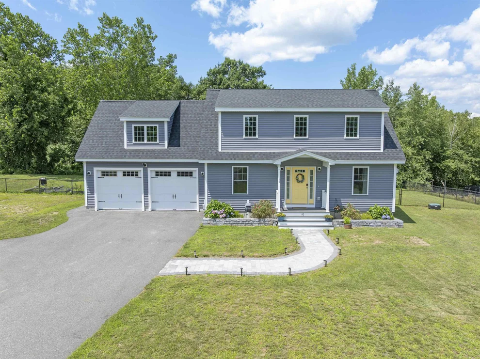 Unit for sale at 10 Meghan, Sandown, NH 03873