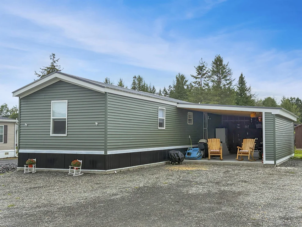 Unit for sale at 5 Middle, Stewartstown, NH 03597