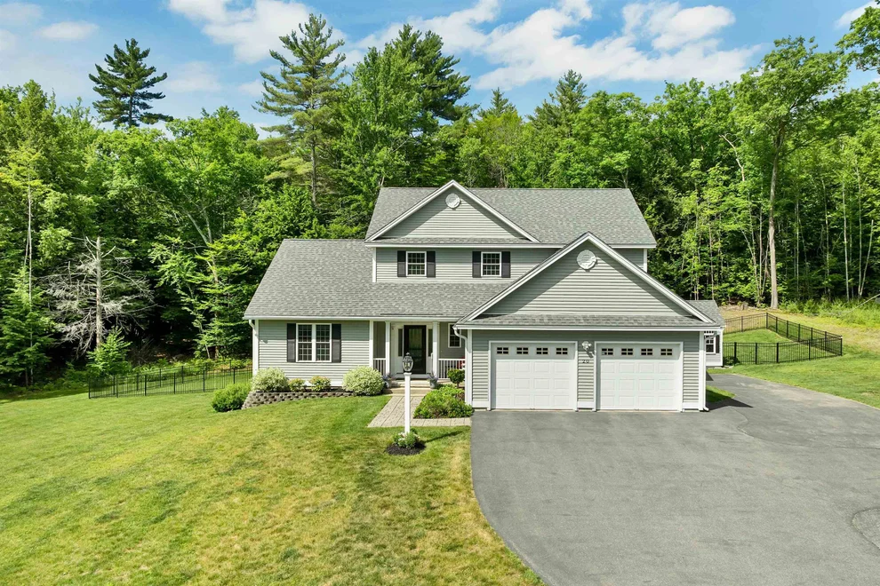 Unit for sale at 20 Overlook, Dunbarton, NH 03046