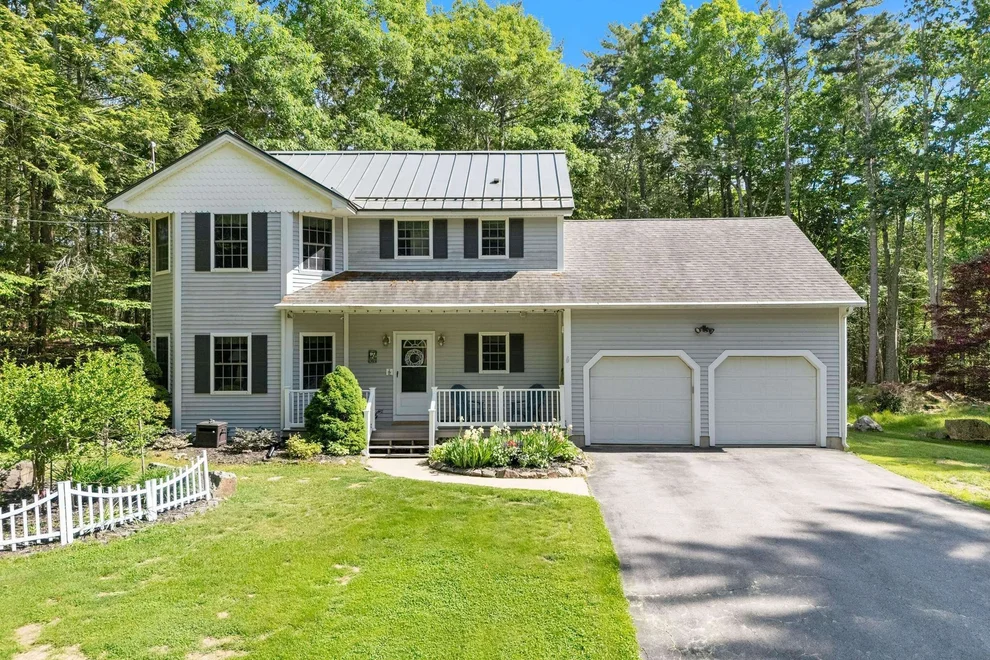 Unit for sale at 21 N Village, York, ME 03902