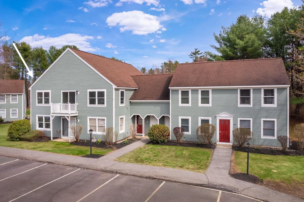 Unit for sale at 25 Farmgate, South Berwick, ME 03908
