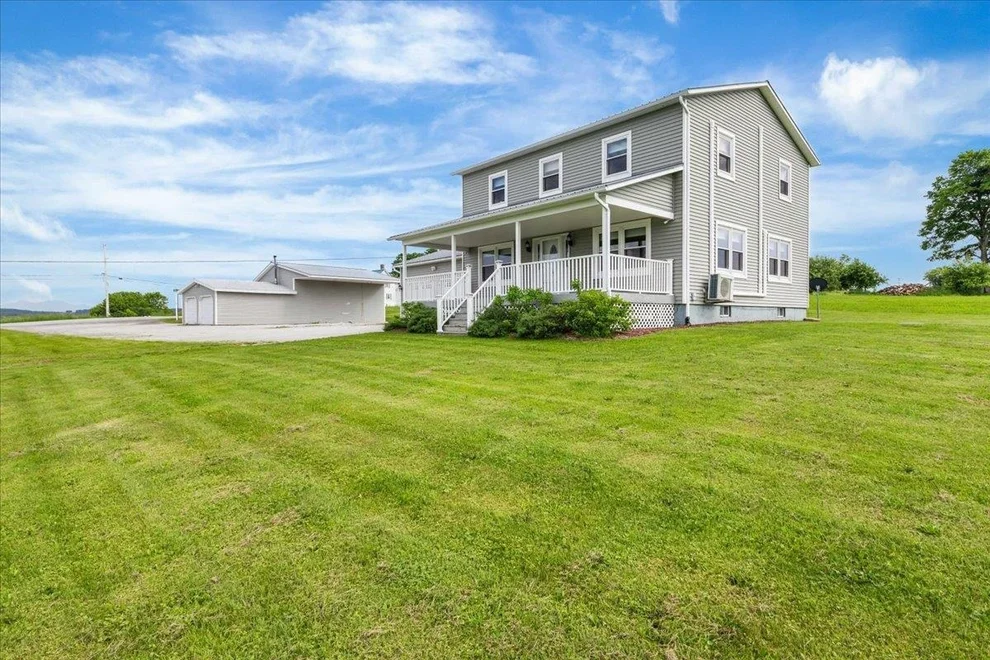 Unit for sale at 2719 North Sheldon, Franklin, VT 05457
