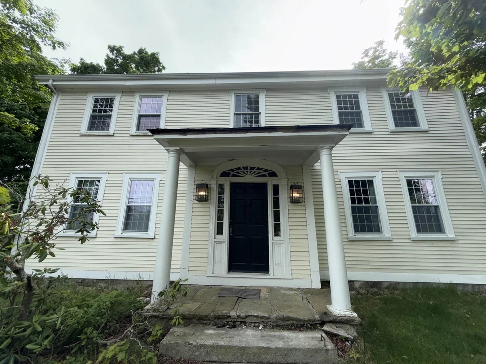 Unit for sale at 55 Chester, Chester, NH 03036