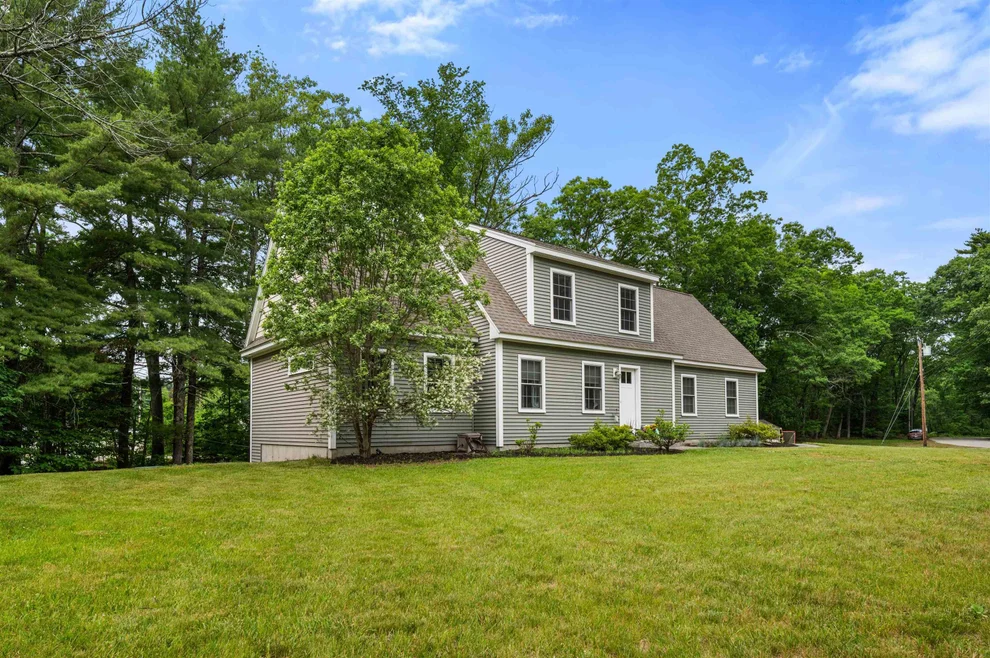 Unit for sale at 34 Crawley Falls, Brentwood, NH 03833
