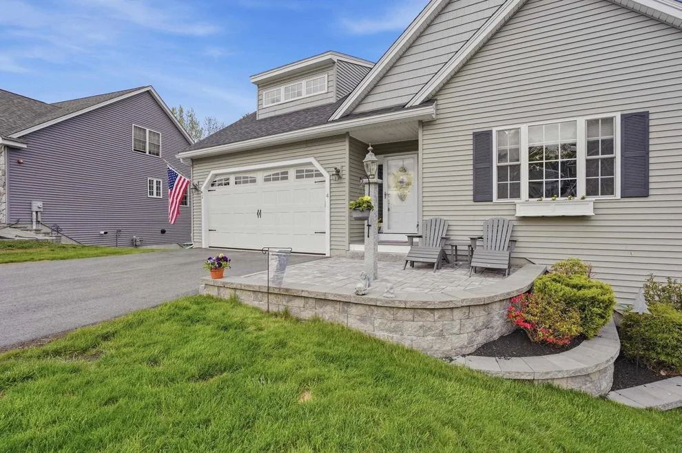 Unit for sale at 4 Mulligan, Kingston, NH 03848