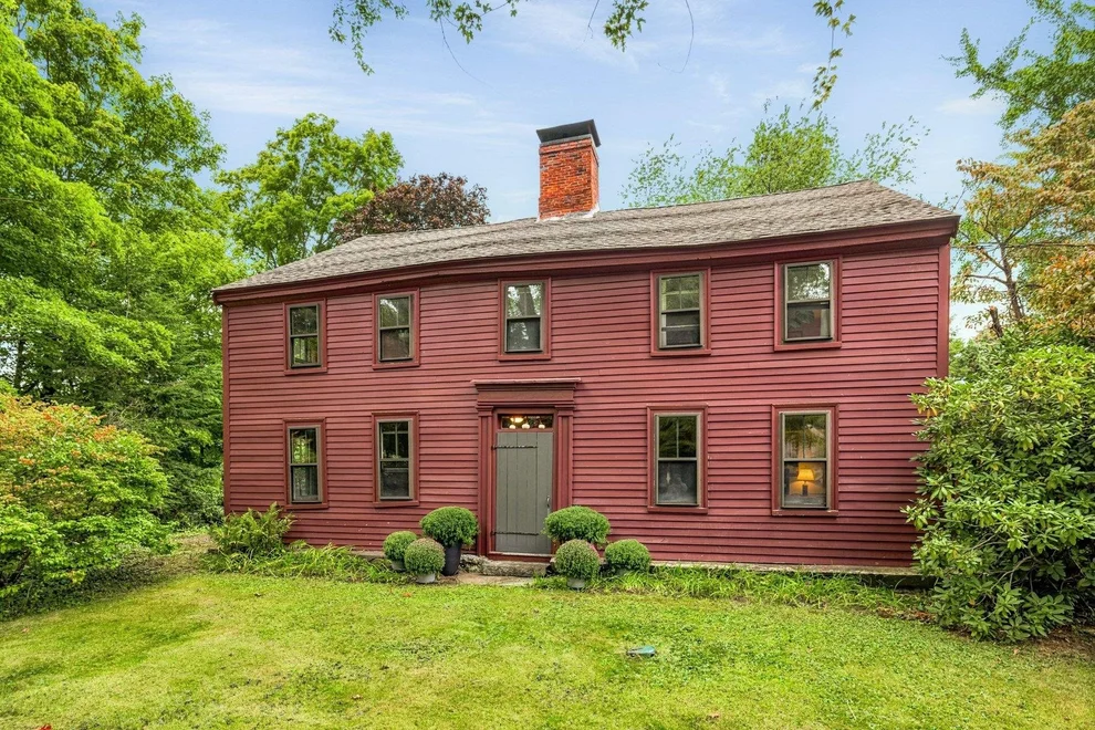Unit for sale at 3 Moulton Ridge, Kensington, NH 03833