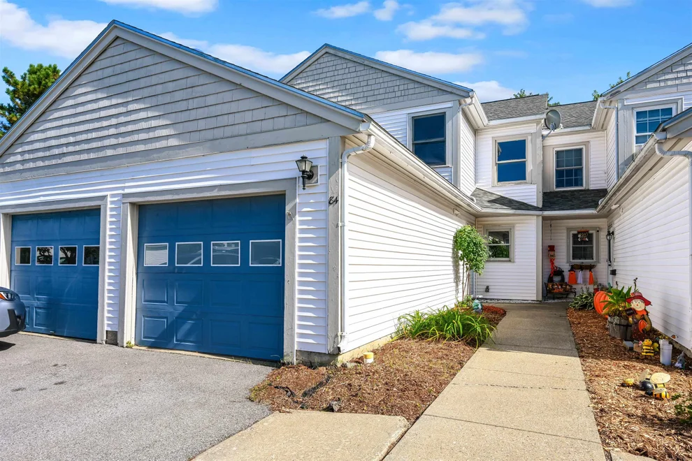 Unit for sale at 84 Saybrook, Essex Junction, VT 05452