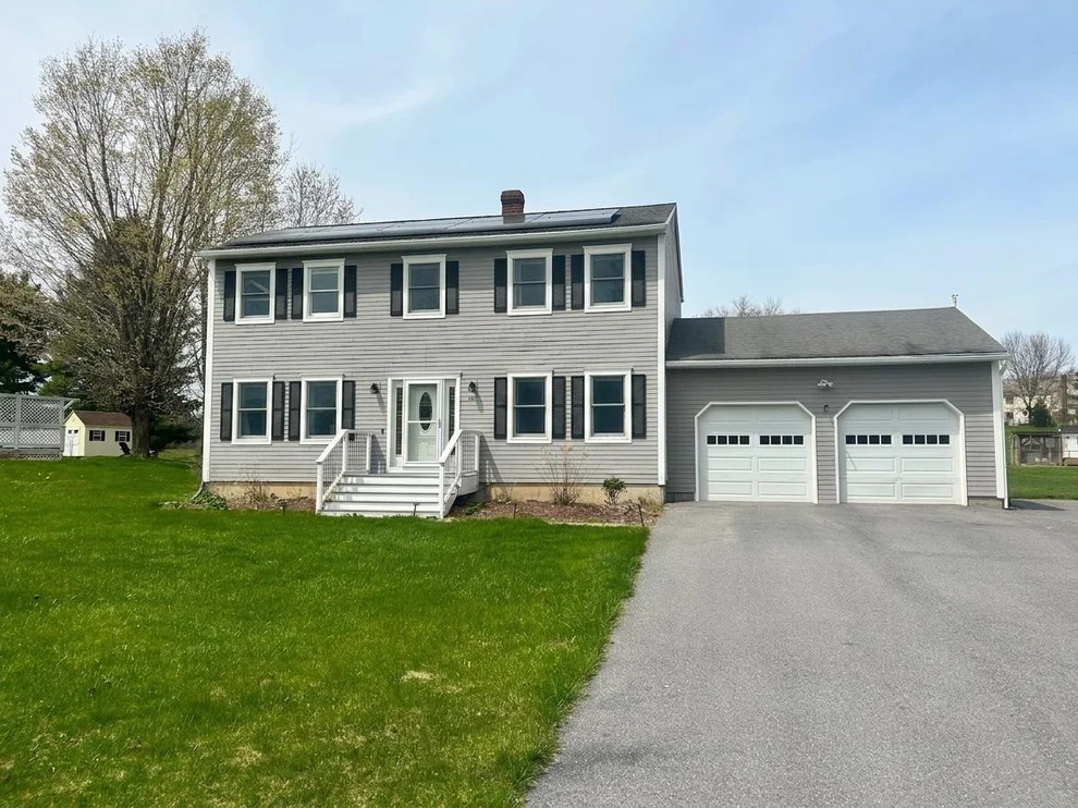 Unit for sale at 101 Southfield, Williston, VT 05495