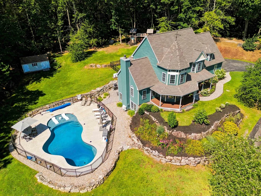Unit for sale at 6 Harrington, Merrimack, NH 03054