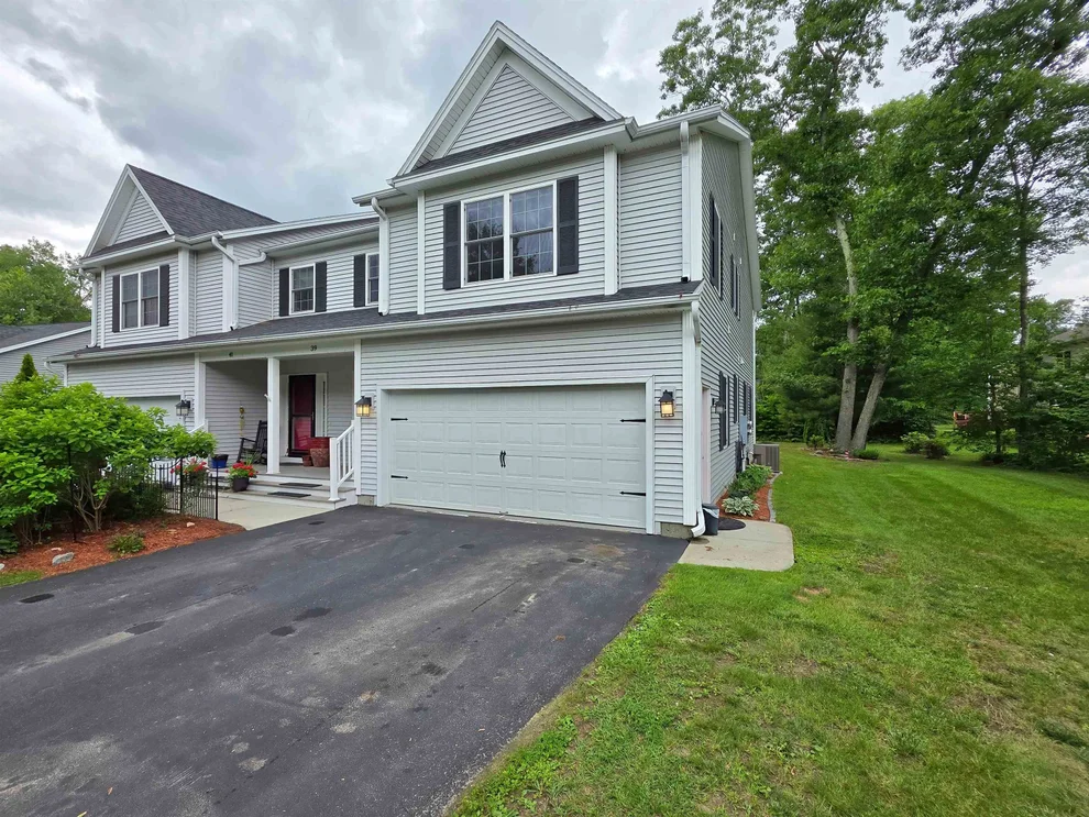 Unit for sale at 39 Kiln, Essex Junction, VT 05452